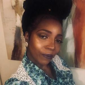 Meet your Posher, Latonya